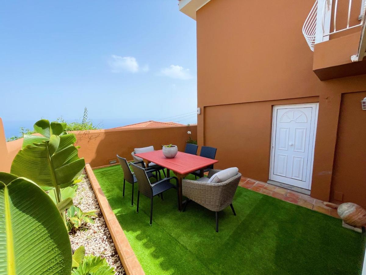 Casa con piscina y jardín con vistas al mar Puerto de la Madera Exterior foto