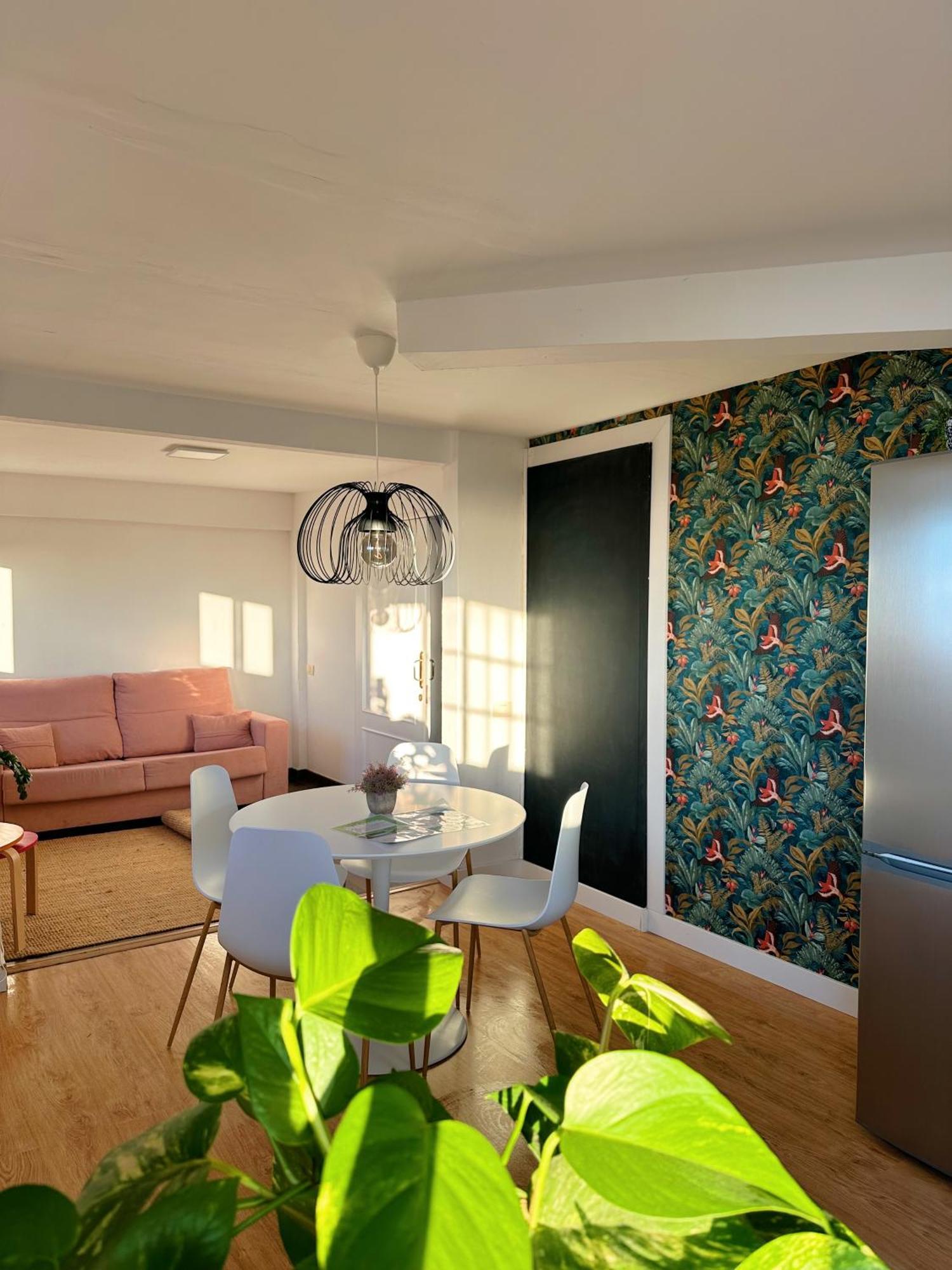 Casa con piscina y jardín con vistas al mar Puerto de la Madera Exterior foto